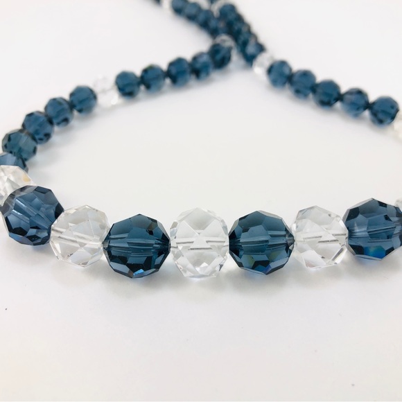 Vintage Blue & Clear Crystal Necklace, Graduated Faceted Glass Beads, 19 1/2" L - Picture 3 of 6
